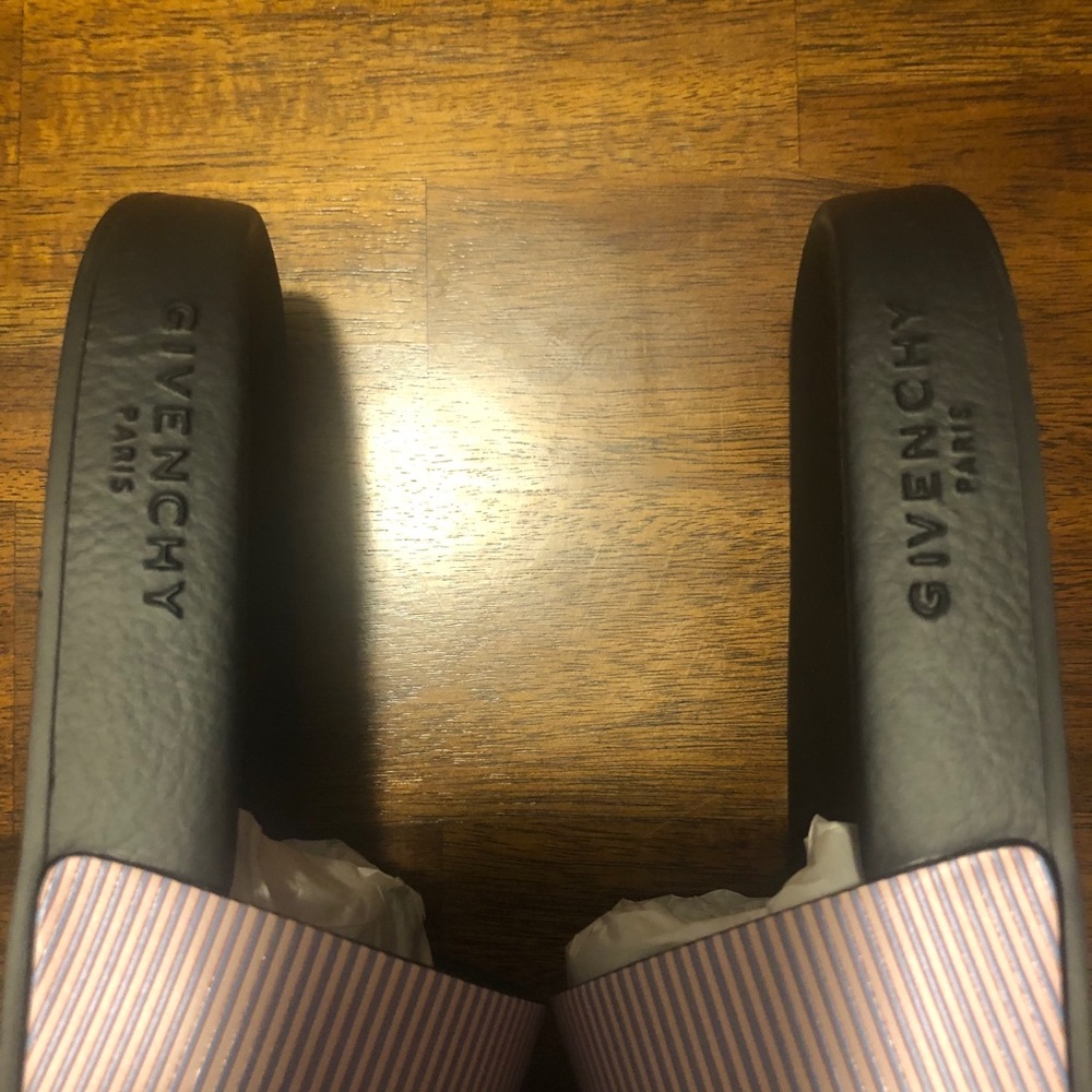 NIB $395 GIVENCHY Logo Slide Sandal in size 36 - Picture 8 of 15